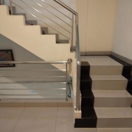 D&D Guest House & Cafe Syariah Medan Extérieur photo