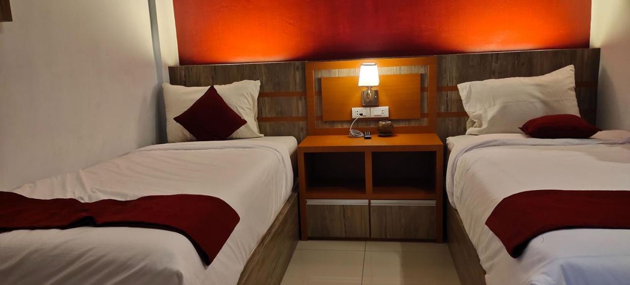D&D Guest House & Cafe Syariah Medan Extérieur photo