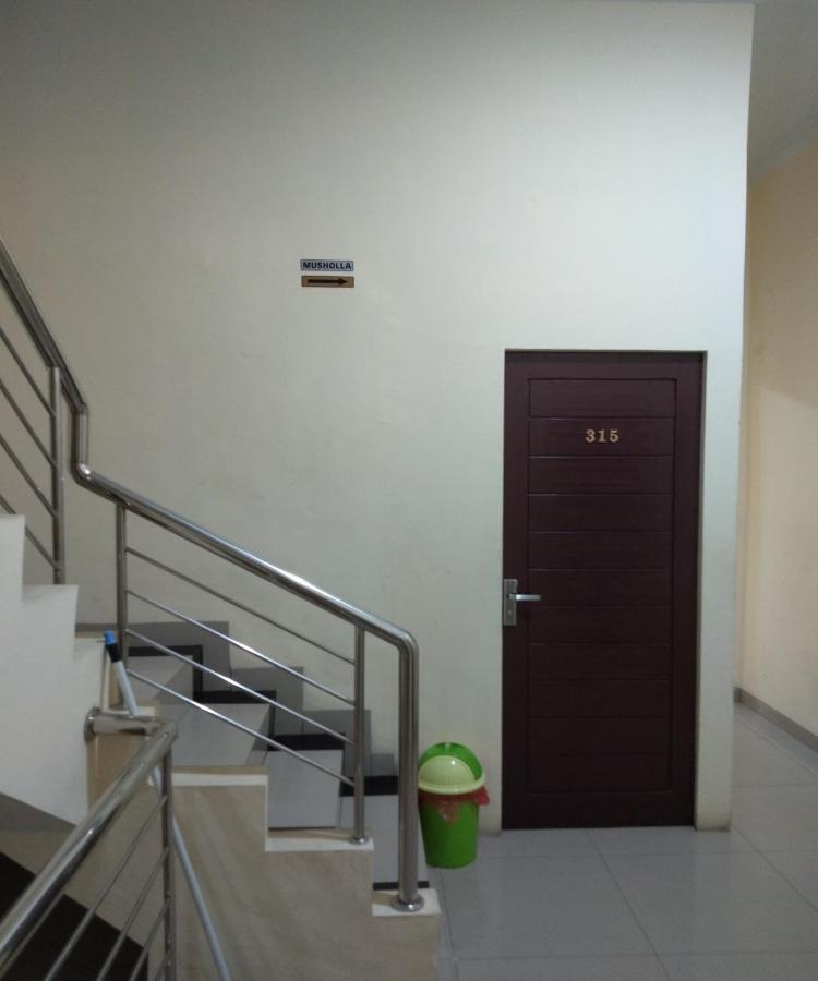 D&D Guest House & Cafe Syariah Medan Extérieur photo