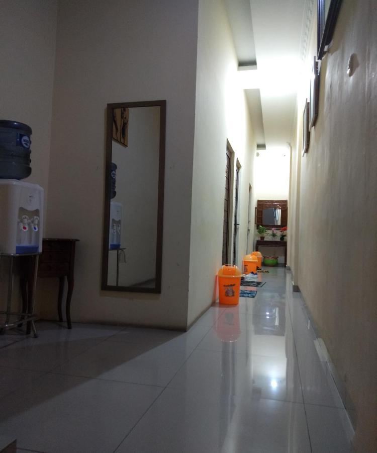 D&D Guest House & Cafe Syariah Medan Extérieur photo
