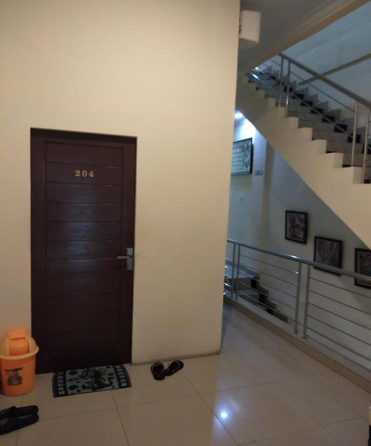 D&D Guest House & Cafe Syariah Medan Extérieur photo