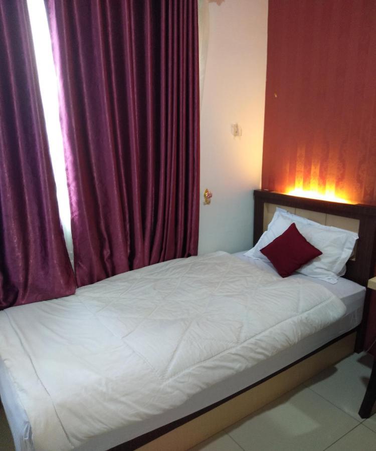 D&D Guest House & Cafe Syariah Medan Extérieur photo